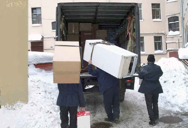 перевозка картонной упаковки недорого догрузом из Москвы в Санкт-Петербург